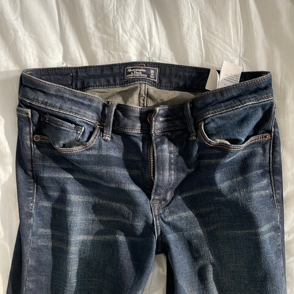 Abercrombie Harper Super Skinny Jeans | Dark Wash Denim w/ Whiskers | Size 26 2S